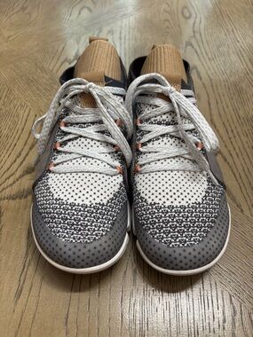 Clarks Womens Triken Run Sneakers Gray Mesh Suede Cushioned Lace Up Size 8.5